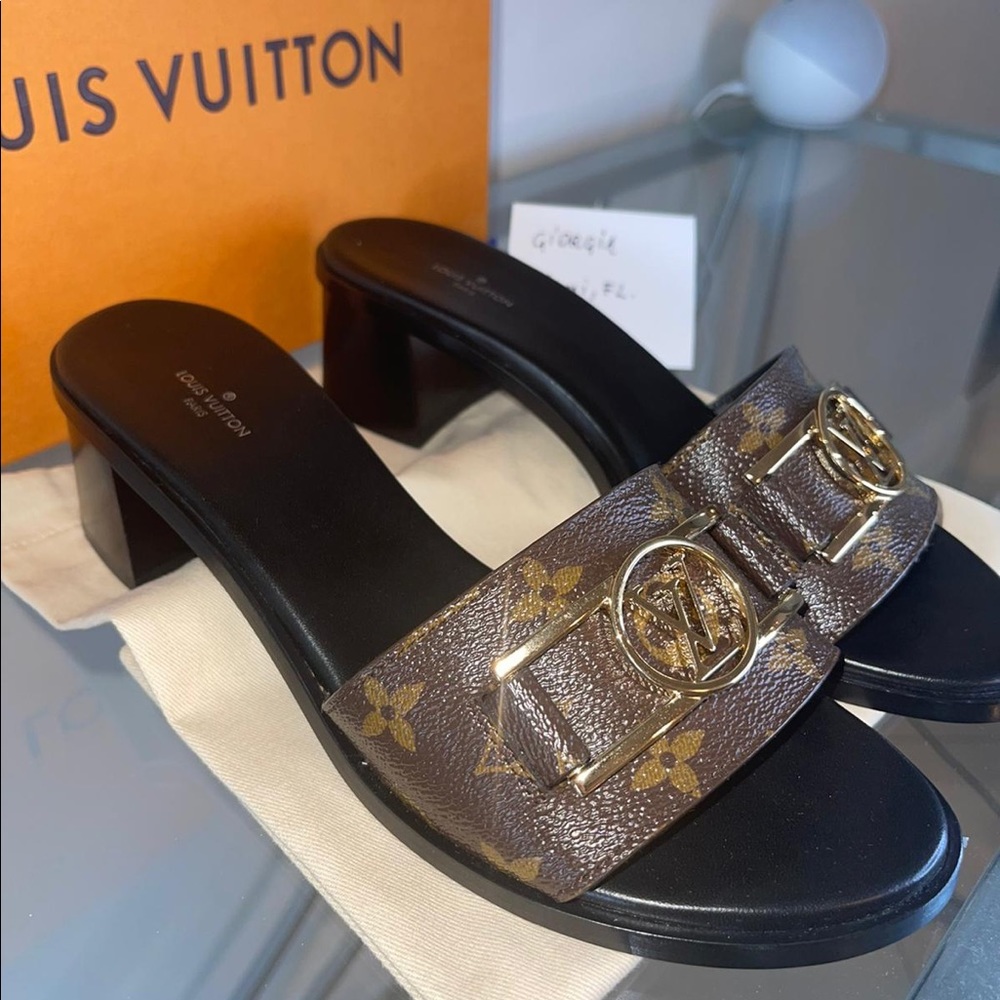 BNIB Louis Vuitton Lock It Mule size EU40 US9